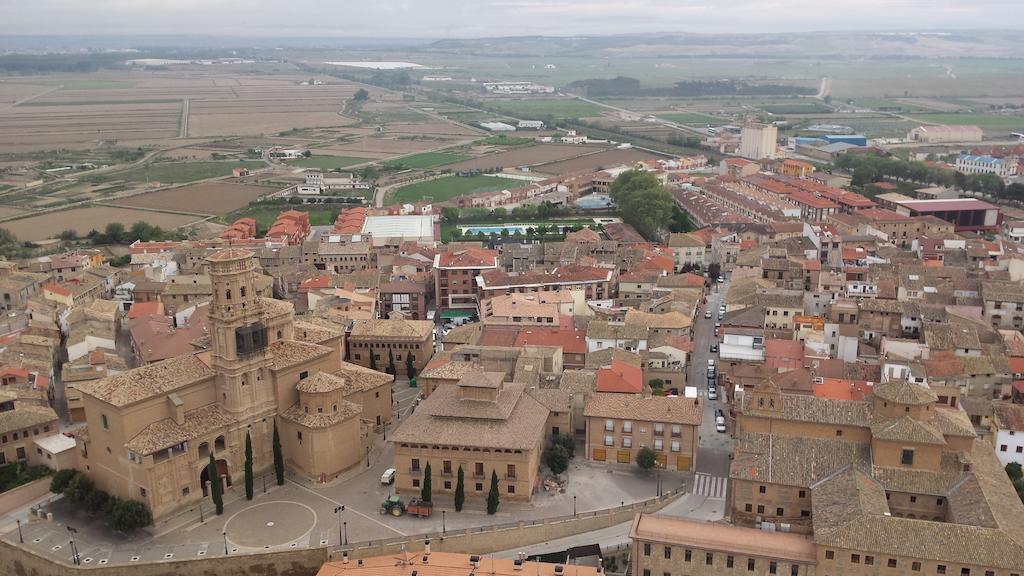 מלון Villafranca Hospederia De Alesves מראה חיצוני תמונה